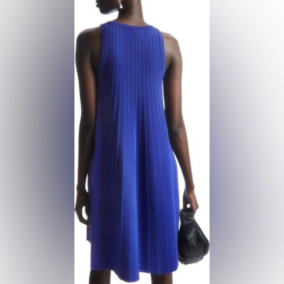 COS Pleated Knit Trapeze Dress - Picture 4 of 7
